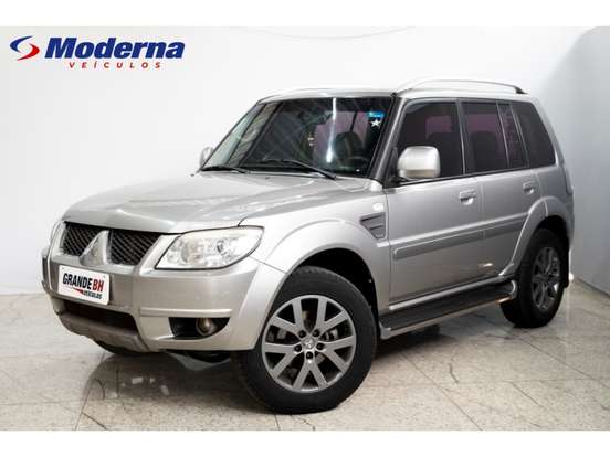 MITSUBISHI-PAJERO TR4-2013