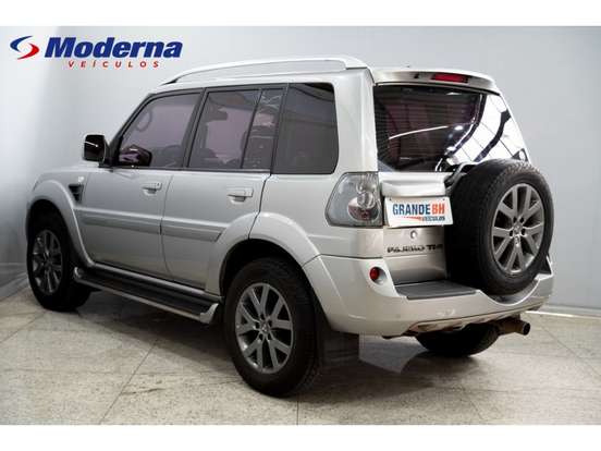 MITSUBISHI-PAJERO TR4-2013