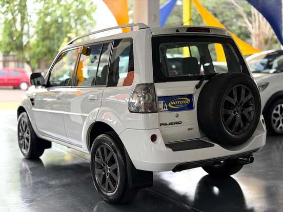 MITSUBISHI-PAJERO TR4-2014