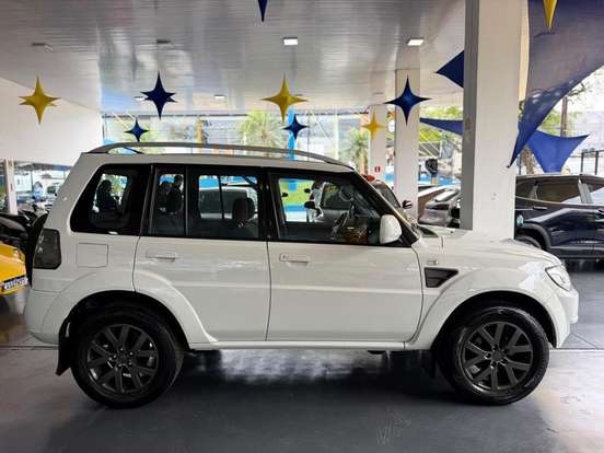 MITSUBISHI-PAJERO TR4-2014