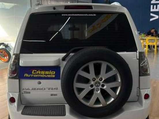 MITSUBISHI-PAJERO TR4-2.0 4X2 16V 140CV FLEX 4P AUTOMÁTICO MITSUBISHI-PAJERO TR4-2012