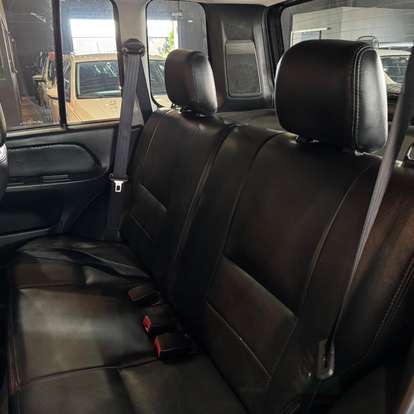 MITSUBISHI-PAJERO TR4-2.0 4X4 16V 140CV FLEX 4P AUTOMÁTICO MITSUBISHI-PAJERO TR4-2010