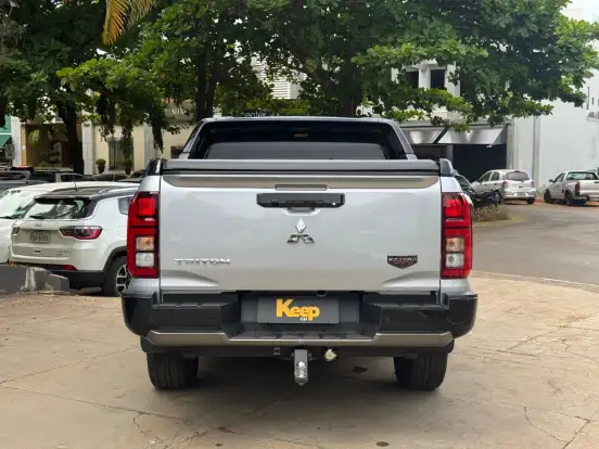 MITSUBISHI-TRITON-2.4 BITURBO DIESEL CD KATANA 4X4 AUTOMÁTICO MITSUBISHI-TRITON-2025