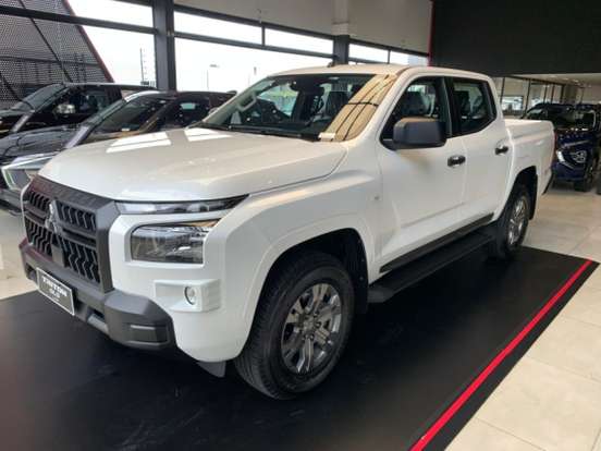 MITSUBISHI-TRITON-2.4 BITURBO DIESEL CD GLS 4X4 AUTOMÁTICO MITSUBISHI-TRITON-2026