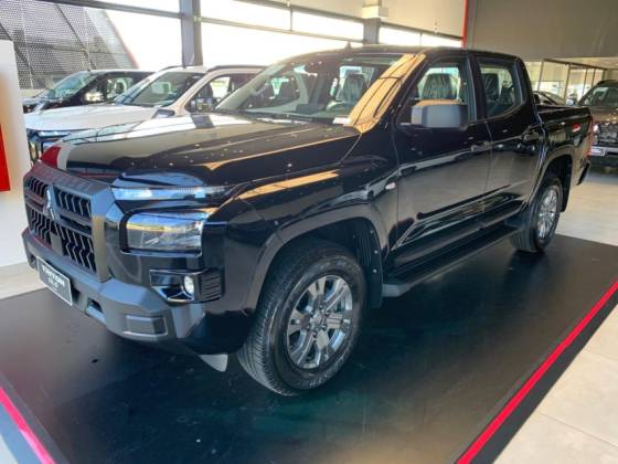 MITSUBISHI TRITON 2.4 BITURBO DIESEL CD GLS 4X4 AUTOMÁTICO
