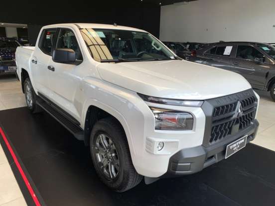 MITSUBISHI-TRITON-2.4 BITURBO DIESEL CD GLS 4X4 AUTOMÁTICO MITSUBISHI-TRITON-2026