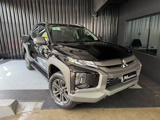 MITSUBISHI TRITON 2.4 BITURBO DIESEL CD GLS 4X4 AUTOMÁTICO