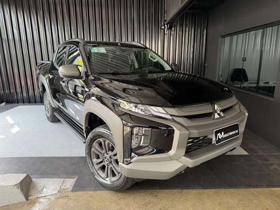 MITSUBISHI-TRITON-2024