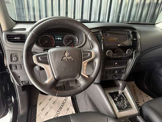 MITSUBISHI-TRITON-2024