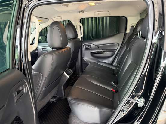MITSUBISHI-TRITON-2.4 BITURBO DIESEL CD GLS 4X4 AUTOMÁTICO MITSUBISHI-TRITON-2024