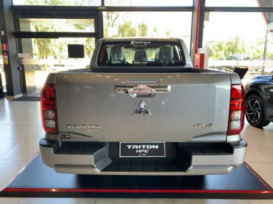 MITSUBISHI-TRITON-2.4 BITURBO DIESEL CD HPE 4X4 AUTOMÁTICO MITSUBISHI-TRITON-2026