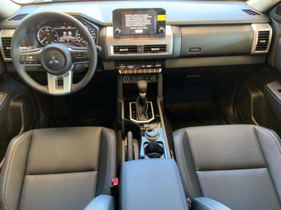 MITSUBISHI-TRITON-2.4 BITURBO DIESEL CD HPE 4X4 AUTOMÁTICO MITSUBISHI-TRITON-2026