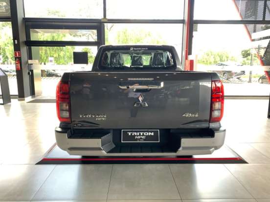 MITSUBISHI-TRITON-2.4 BITURBO DIESEL CD HPE 4X4 AUTOMÁTICO MITSUBISHI-TRITON-2026