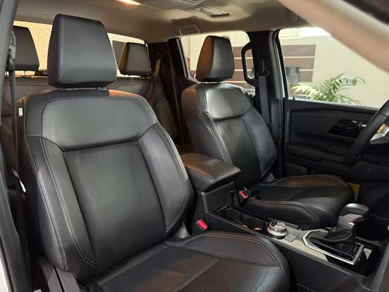 MITSUBISHI-TRITON-2.4 BITURBO DIESEL CD HPE 4X4 AUTOMÁTICO MITSUBISHI-TRITON-2025