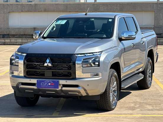 MITSUBISHI-TRITON-2.4 BITURBO DIESEL CD HPE-S 4X4 AUTOMÁTICO MITSUBISHI-TRITON-2025