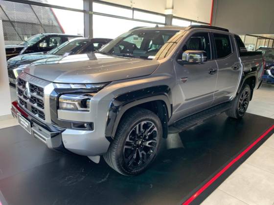 MITSUBISHI TRITON 2.4 BITURBO DIESEL CD KATANA 4X4 AUTOMÁTICO