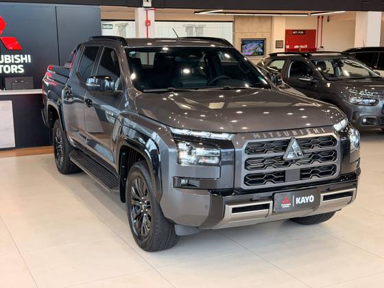 MITSUBISHI TRITON 2.4 BITURBO DIESEL CD KATANA 4X4 AUTOMÁTICO
