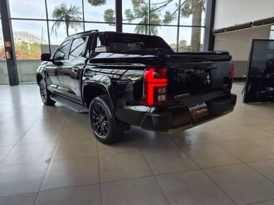 MITSUBISHI-TRITON-2.4 BITURBO DIESEL CD KATANA 4X4 AUTOMÁTICO MITSUBISHI-TRITON-2025