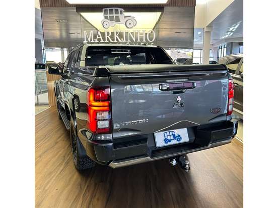 MITSUBISHI-TRITON-2.4 BITURBO DIESEL CD KATANA 4X4 AUTOMÁTICO MITSUBISHI-TRITON-2025