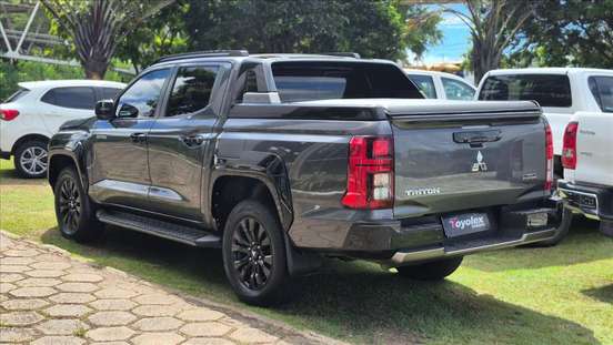 MITSUBISHI-TRITON-2025