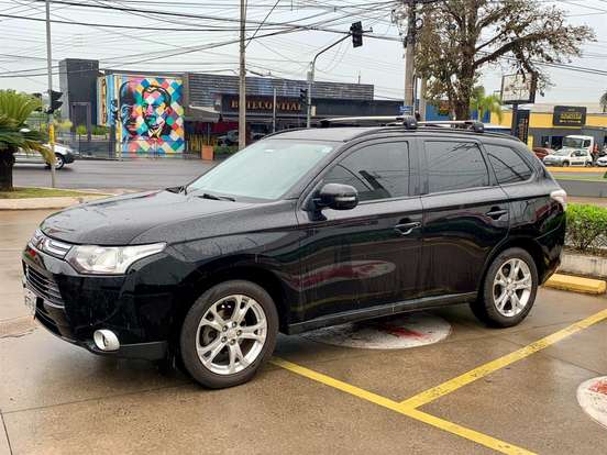 MITSUBISHI-OUTLANDER-2.0 16V GASOLINA 4P AUTOMÁTICO MITSUBISHI-OUTLANDER-2014