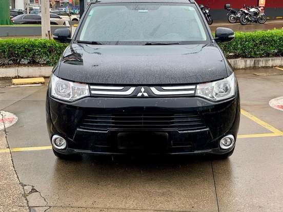 MITSUBISHI-OUTLANDER-2.0 16V GASOLINA 4P AUTOMÁTICO MITSUBISHI-OUTLANDER-2014