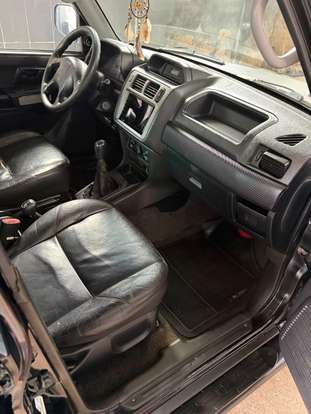 MITSUBISHI-PAJERO-2007