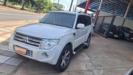MITSUBISHI PAJERO FULL 3.2 HPE 4X4 16V TURBO INTERCOOLER DIESEL 4P AUTOMÁTICO
