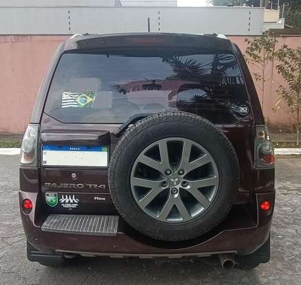 MITSUBISHI-PAJERO TR4-2013
