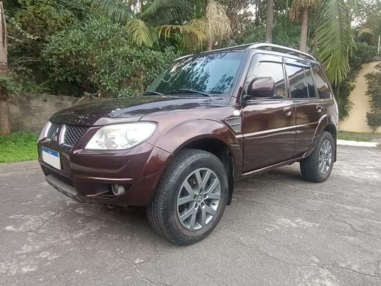 MITSUBISHI-PAJERO TR4-2013