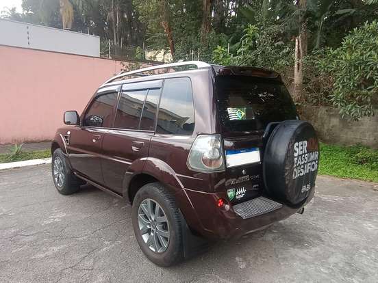 MITSUBISHI-PAJERO TR4-2.0 4X2 16V 140CV FLEX 4P AUTOMÁTICO MITSUBISHI-PAJERO TR4-2013