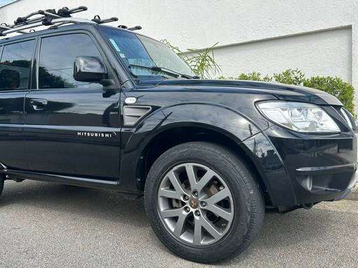 MITSUBISHI-PAJERO TR4-2.0 4X2 16V 140CV FLEX 4P AUTOMÁTICO MITSUBISHI-PAJERO TR4-2013