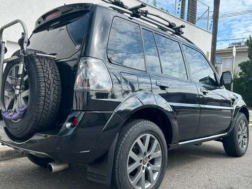 MITSUBISHI-PAJERO TR4-2.0 4X2 16V 140CV FLEX 4P AUTOMÁTICO MITSUBISHI-PAJERO TR4-2013