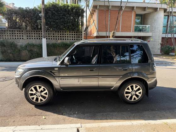MITSUBISHI PAJERO TR4 2.0 4X4 16V 140CV FLEX 4P AUTOMÁTICO