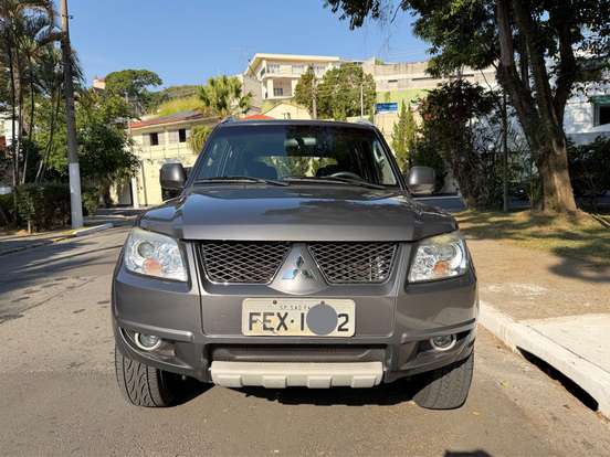 MITSUBISHI-PAJERO TR4-2.0 4X4 16V 140CV FLEX 4P AUTOMÁTICO MITSUBISHI-PAJERO TR4-2012