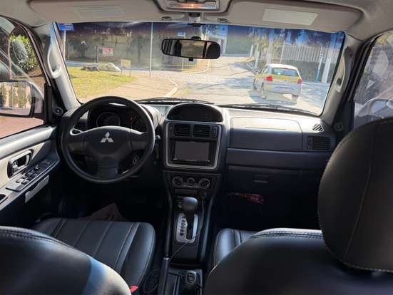 MITSUBISHI-PAJERO TR4-2.0 4X4 16V 140CV FLEX 4P AUTOMÁTICO MITSUBISHI-PAJERO TR4-2012