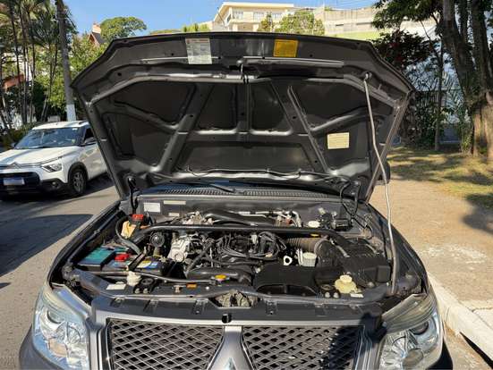 MITSUBISHI-PAJERO TR4-2.0 4X4 16V 140CV FLEX 4P AUTOMÁTICO MITSUBISHI-PAJERO TR4-2012