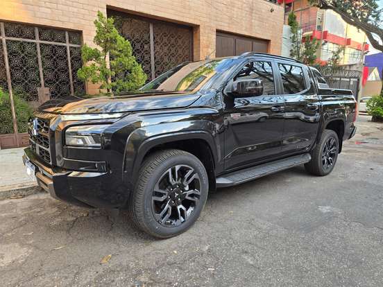 MITSUBISHI-TRITON-2026