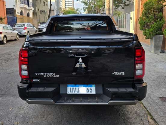 MITSUBISHI-TRITON-2026