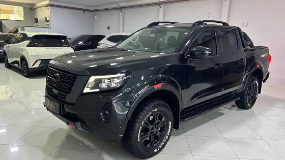 NISSAN FRONTIER 2.3 16V TURBO DIESEL PRO4X CD 4X4 AUTOMÁTICO