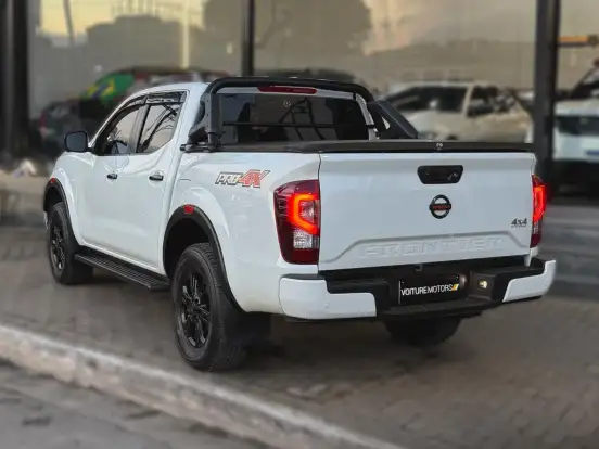 NISSAN-FRONTIER-2.3 16V TURBO DIESEL PRO4X CD 4X4 AUTOMÁTICO NISSAN-FRONTIER-2022
