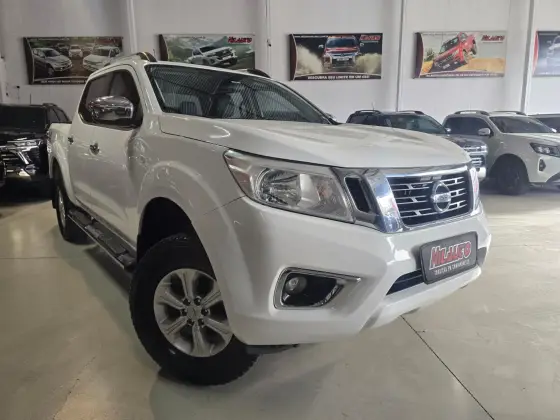 NISSAN FRONTIER 2.3 16V TURBO DIESEL SE CD 4X4 AUTOMÁTICO