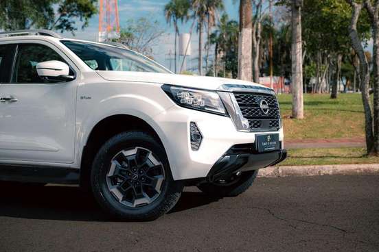 NISSAN-FRONTIER-2023