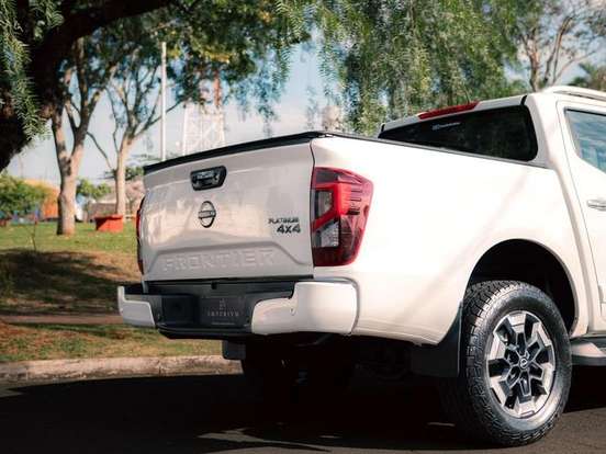 NISSAN-FRONTIER-2.3 16V TURBO DIESEL PLATINUM CD 4X4 AUTOMÁTICO NISSAN-FRONTIER-2023