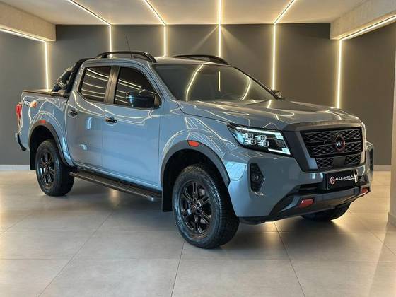 NISSAN FRONTIER 2.3 16V TURBO DIESEL PRO4X CD 4X4 AUTOMÁTICO