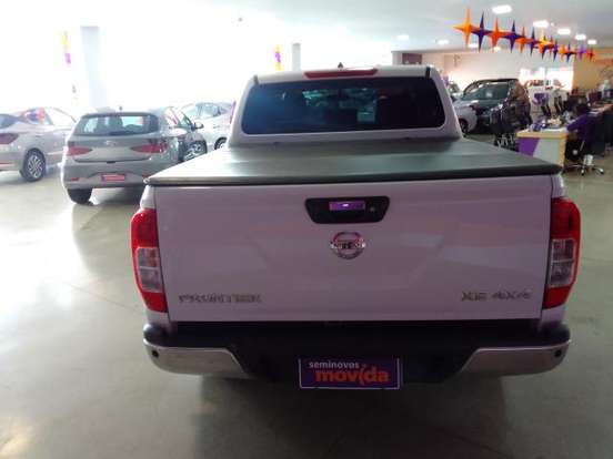 NISSAN-FRONTIER-2021