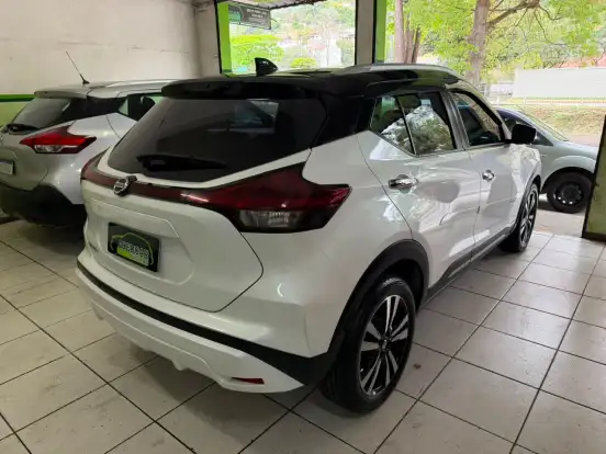 NISSAN-KICKS-2022