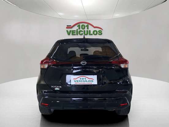 NISSAN-KICKS-2024