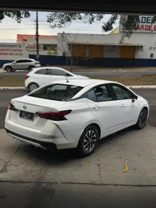 NISSAN-VERSA-2023