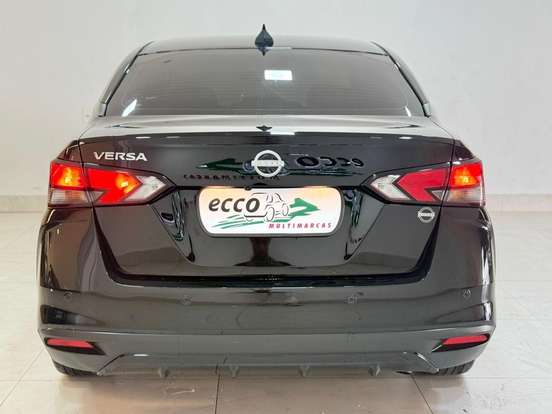 NISSAN-VERSA-2024